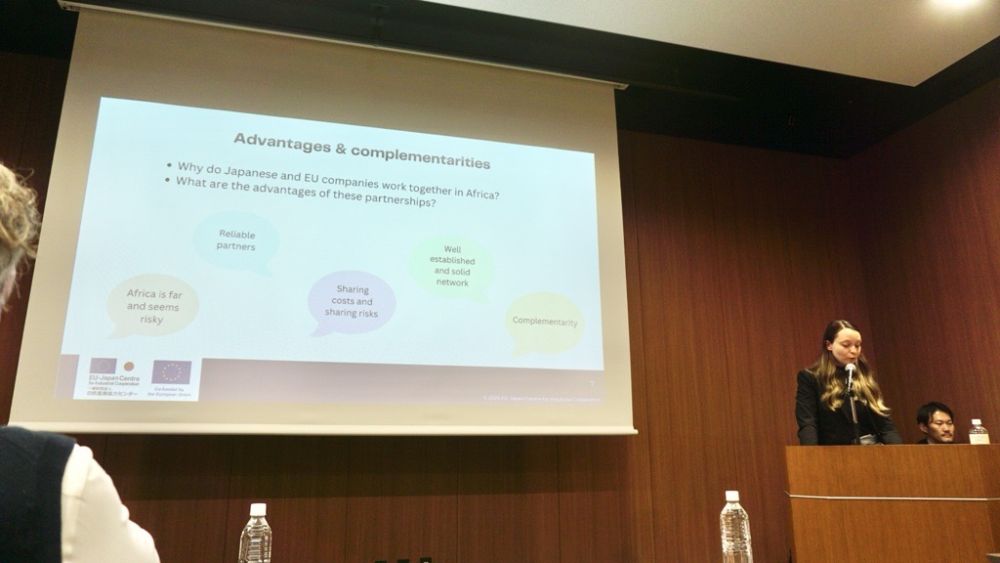 EUJCIC staff presenting on site