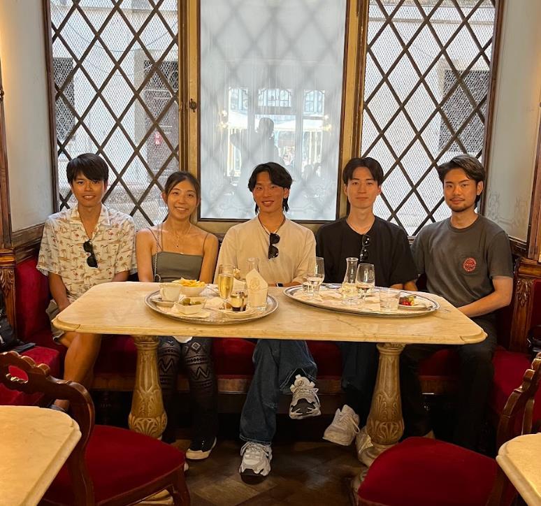 世界最古のカフェといわれるベネチアサンマルコ広場に面した「カフェ・フローリアン」