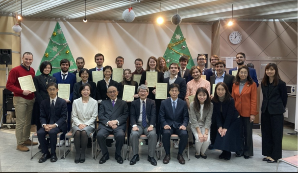 Naganuma graduation group picture