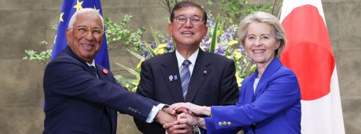Photo of the President of the European Council, António Costa, the President of the European Commission, Ursula von der Leyen, and Japanese Prime Minister Shigeru Ishiba